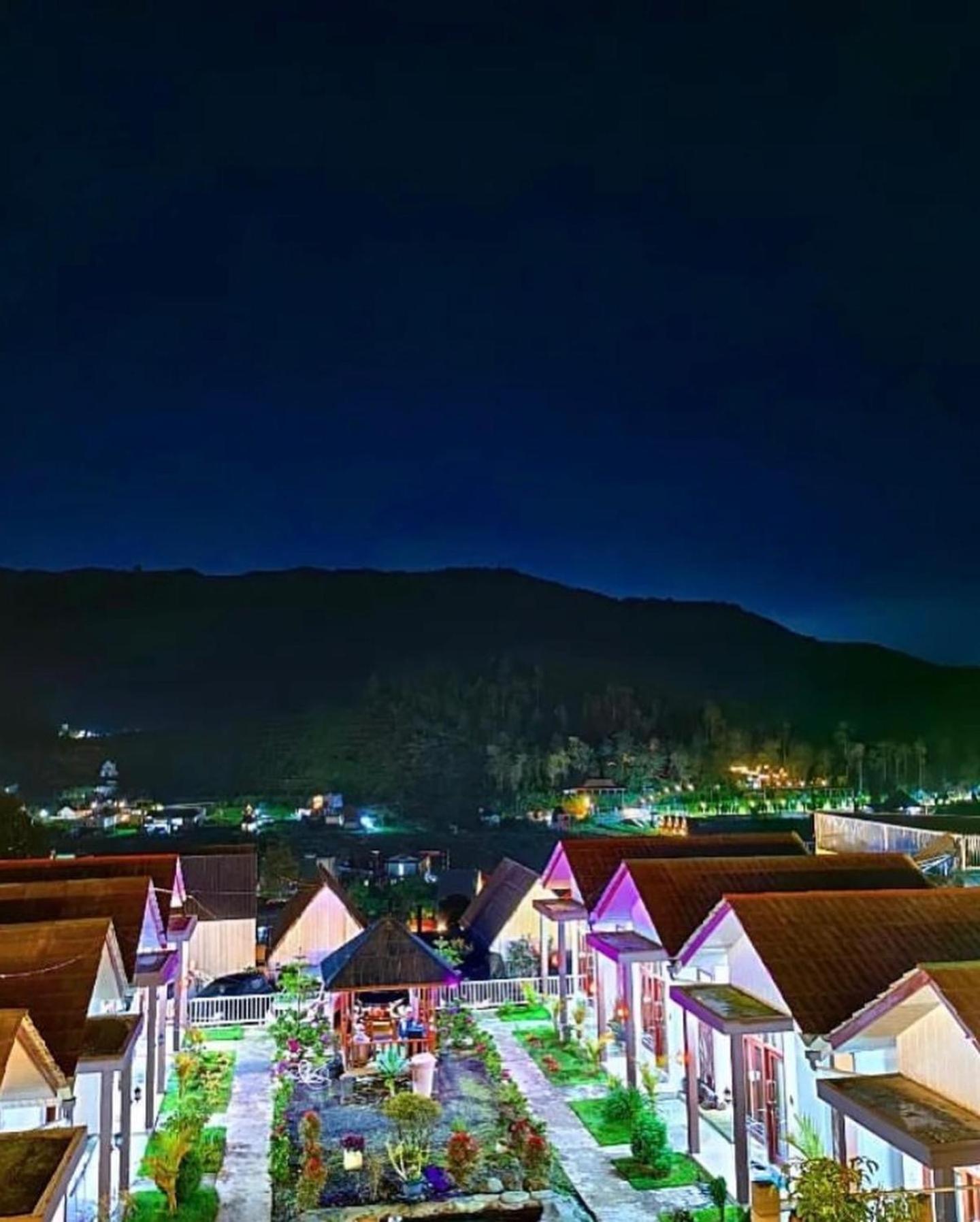 Villa Madinna Dieng Diyeng Buitenkant foto